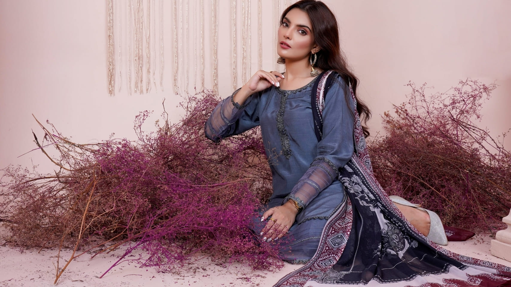 Embrace Winter Elegance with Trendellla’s Embroidered Collection